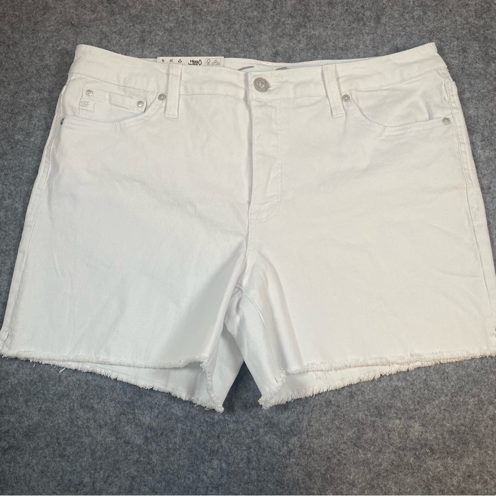 NWT Seven7 Women's Fray Hem Mid Rise Denim Weekend Short Size 14 White MSRP $59